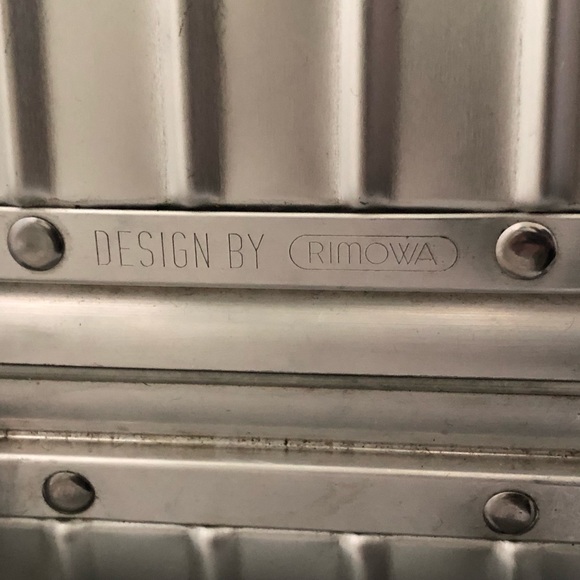 RIMOWA Cabin and Check in Medium. - Picture 14 of 16